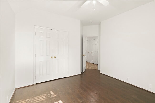 Building Photo - 20510 Pioneer Bend Ct