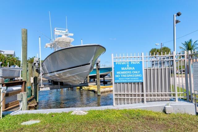 Building Photo - 5125 SE Matousek St