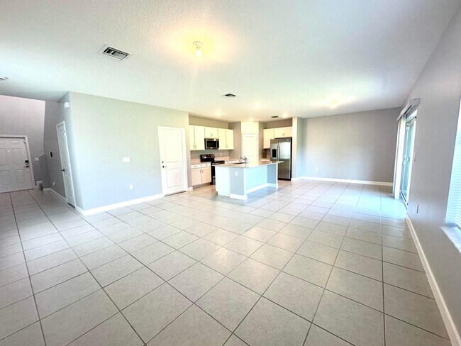 Building Photo - 4518 Dow Ln