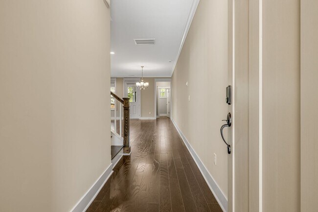 Building Photo - Stunning 3-Bedroom Townhome in Black Mountain's Sweet Birch Commons