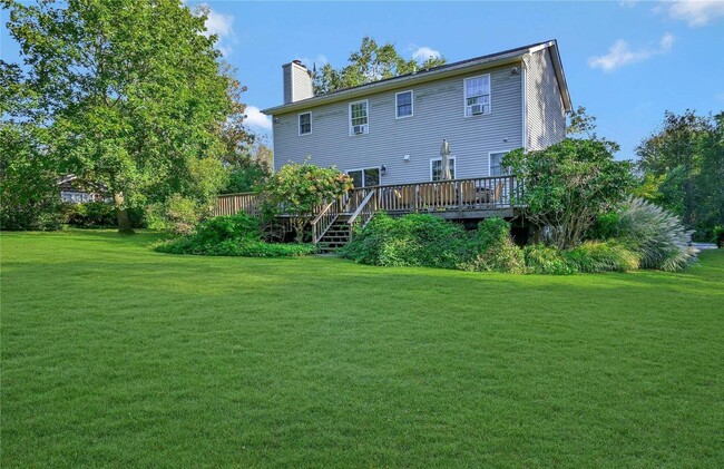 Building Photo - 215 Kouros Rd