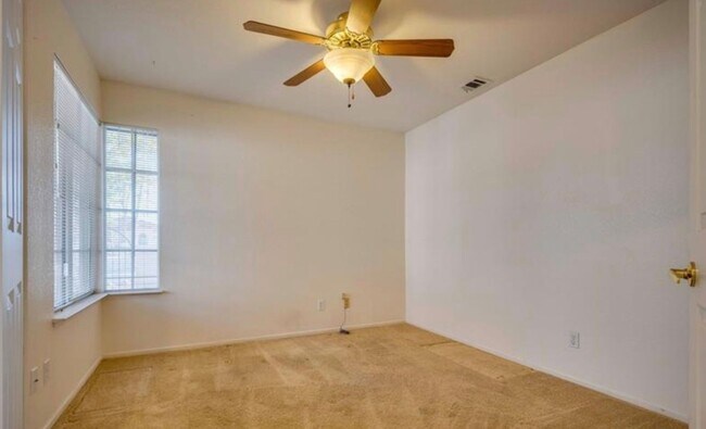 Building Photo - 8164 Sedona Sunset Dr