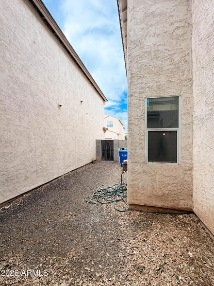 Building Photo - 5216 W Albeniz Pl