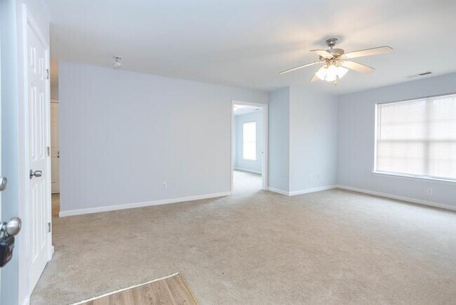 Primary Photo - 1306 Stonehaven Cir, Cartersville, GA 30121