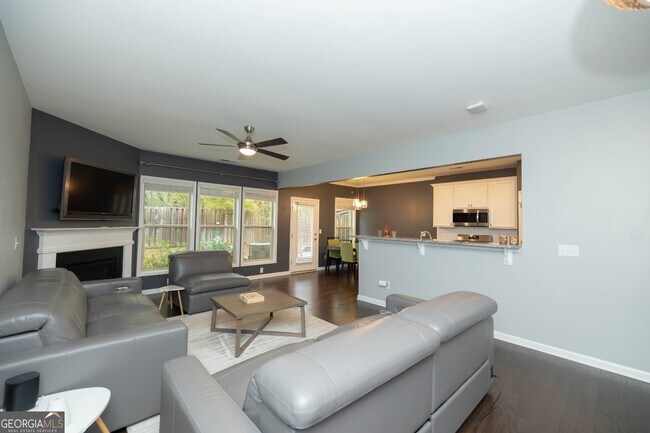 Building Photo - 7245 Heritage Oak Ct