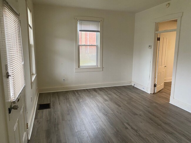 Building Photo - 1 bedroom, 1 bathroom in Millersville