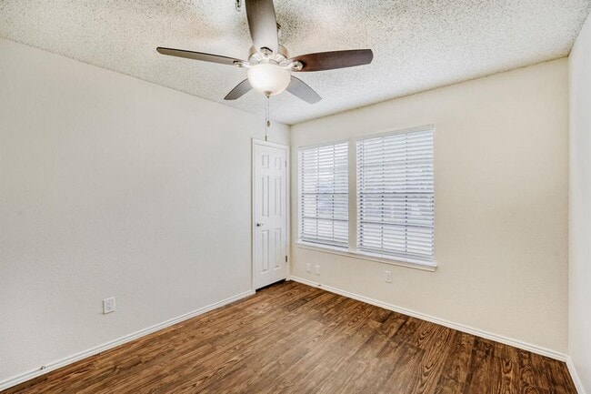 Building Photo - 11922 Meadowfire Dr