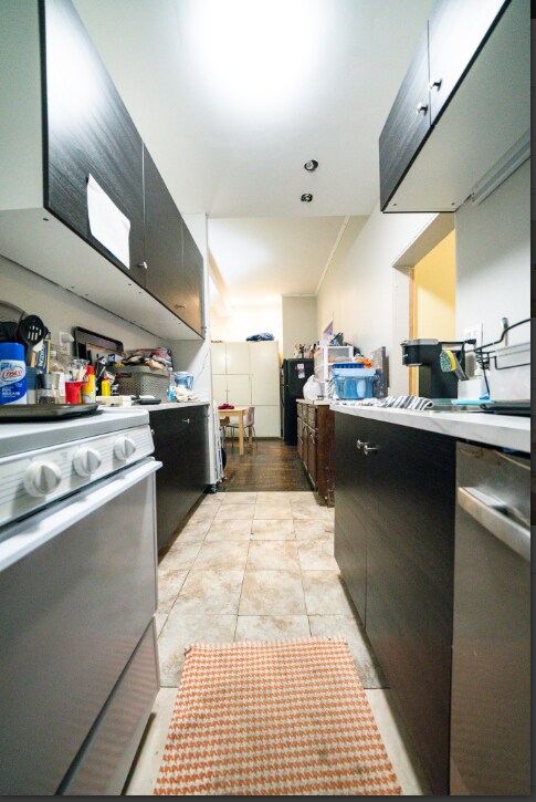 Building Photo - 52 Fenway