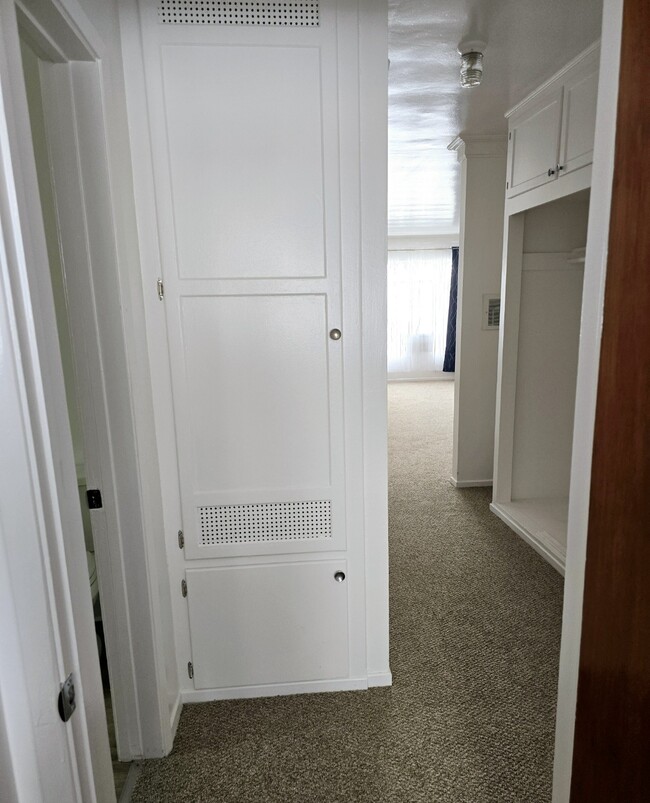 Hallway closet - 1610 Preuss Rd