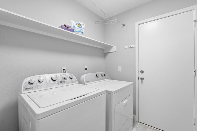 Building Photo - 179 N Dreamweaver Cir