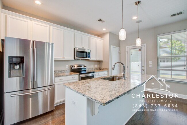 Building Photo - 135 Fulmar Pl