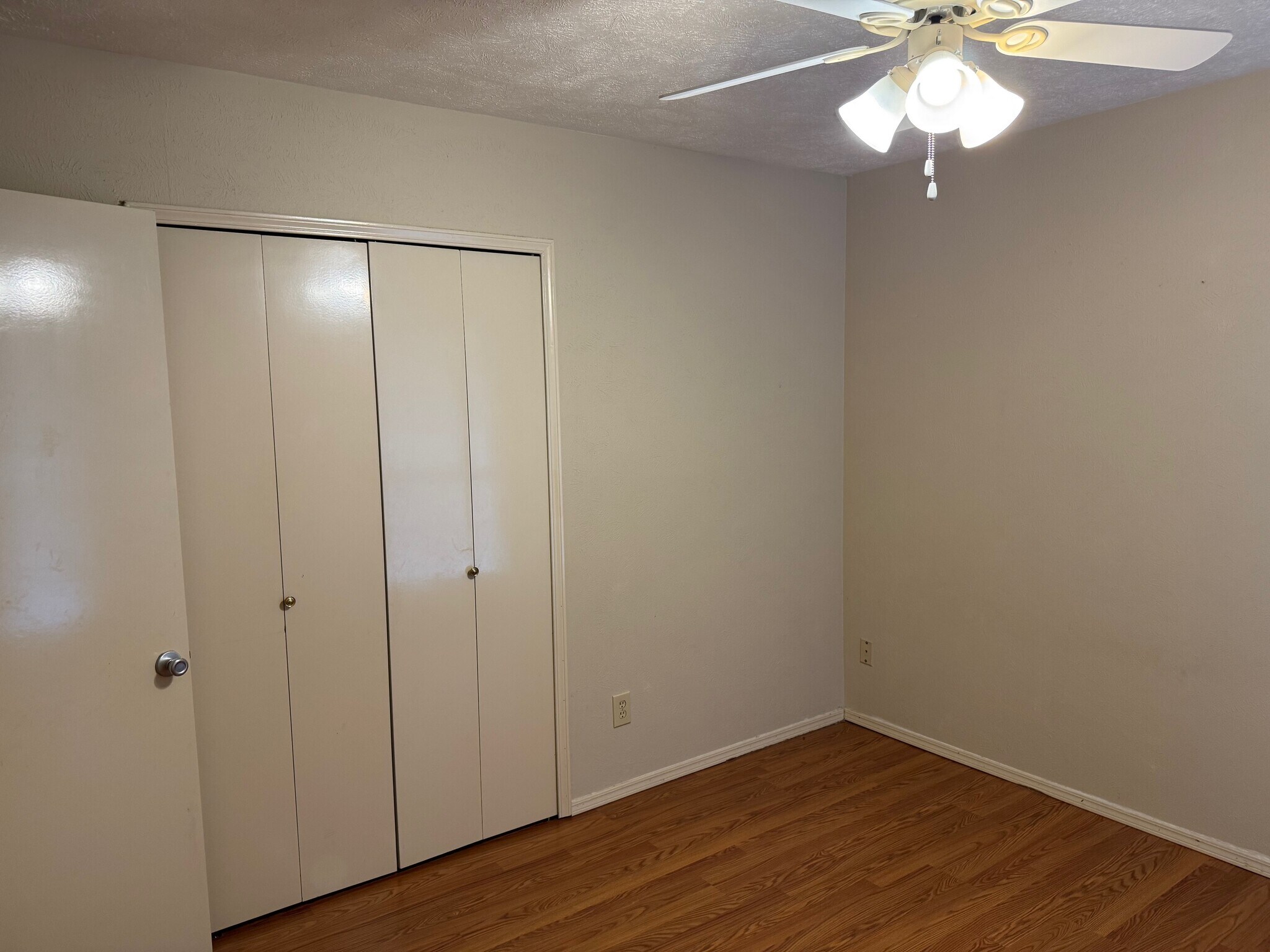 Building Photo - 503 Rosewood Ln