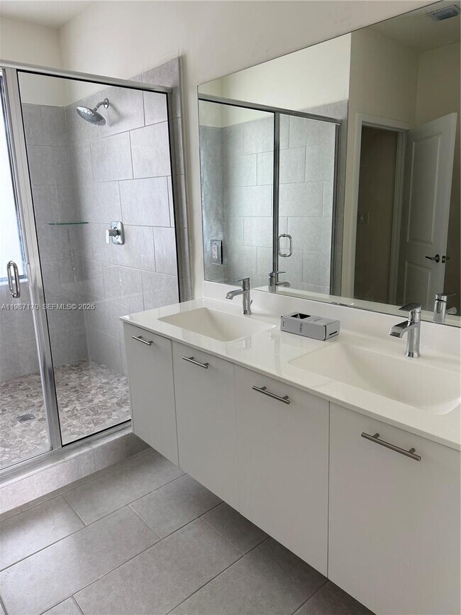 Building Photo - 8167 NW 41st St