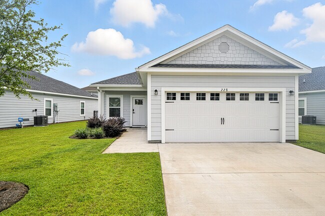 Primary Photo - 228 Speckled Trout Ln N