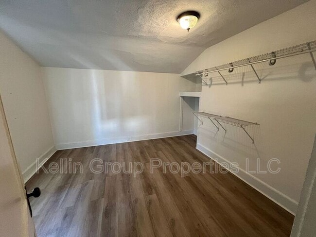 Building Photo - 129 Tuscarora St