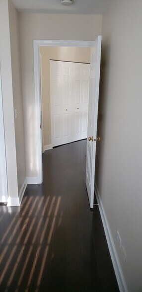 Building Photo - 9030 W Heathwood Cir