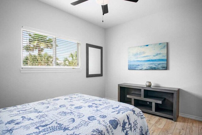 Building Photo - 156 Royal Sands Blvd