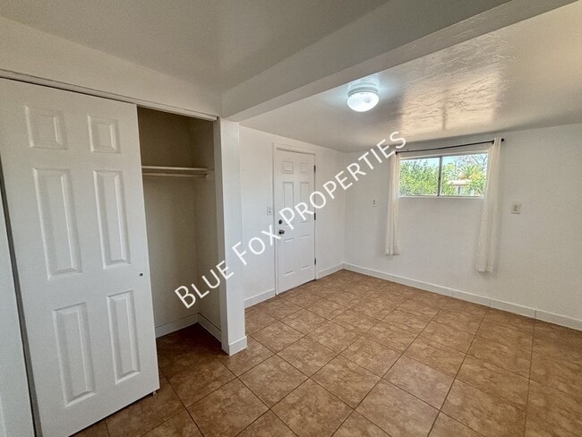 Building Photo - 7329 E 28th Pl