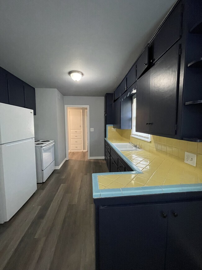 Building Photo - 722 NW 32nd St