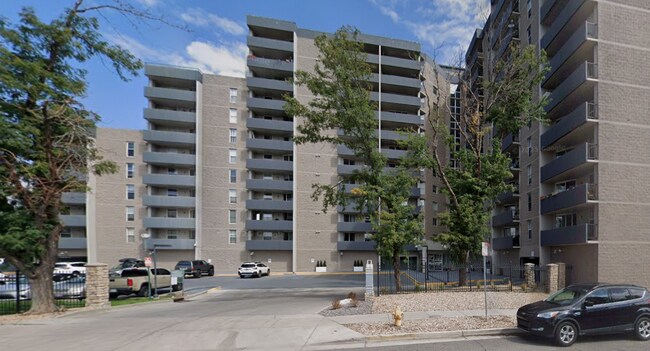 Building Photo - AVAILABLE NOW! Recently remodeled condo on Cherry Creek Trail + Move in Special!
