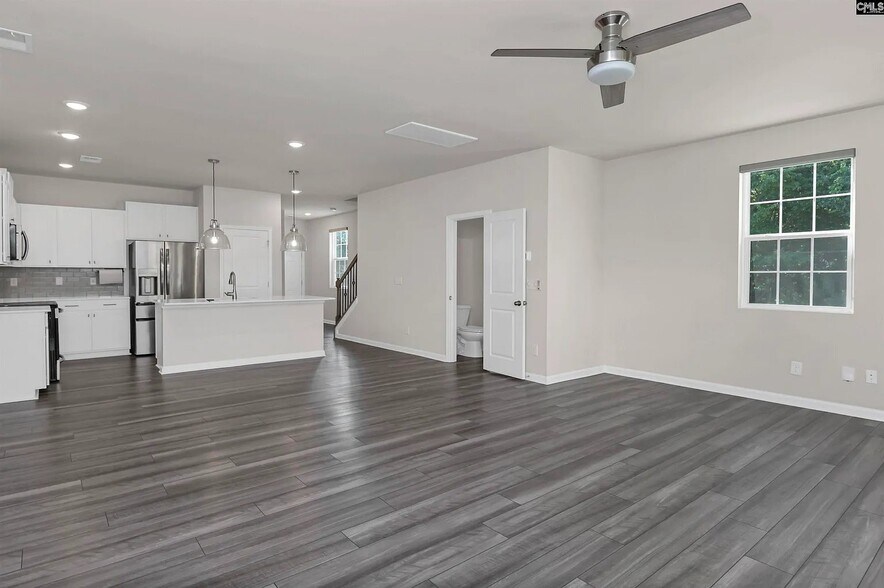 Building Photo - 401 Bosque Cir