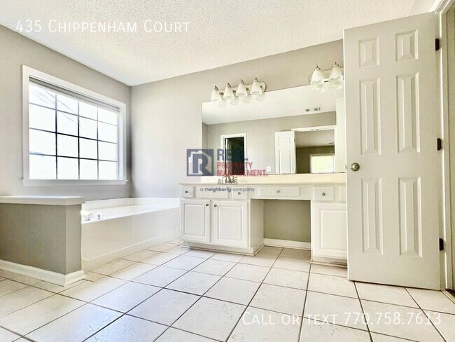 Building Photo - 435 Chippenham Ct