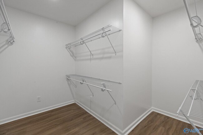 Building Photo - 1007 Cardinal Ave