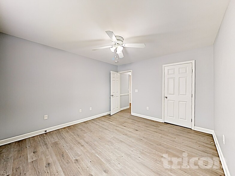 Building Photo - 1670 Red Bird Cir SE