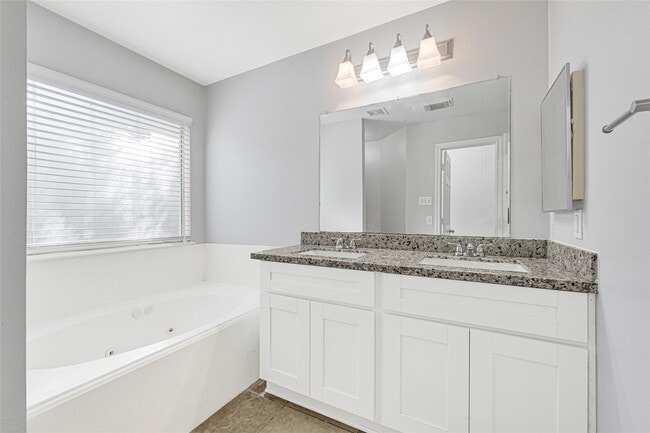 Building Photo - 17211 April Valley Ct