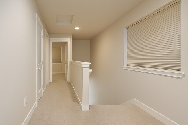 Building Photo - Adorable 2x2 with easy access to the river trails, and option to have all utilities included!