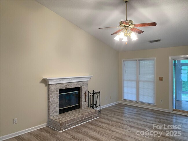 Building Photo - 4319 Wynborough Ln