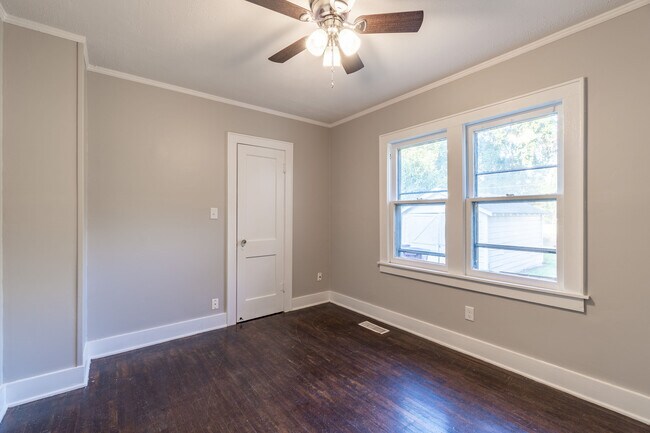 Building Photo - 714 N 39th St