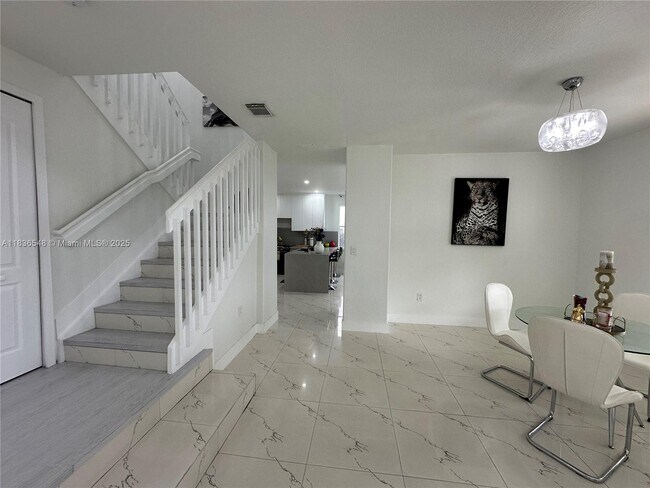 Building Photo - 16650 SW 61st Ln