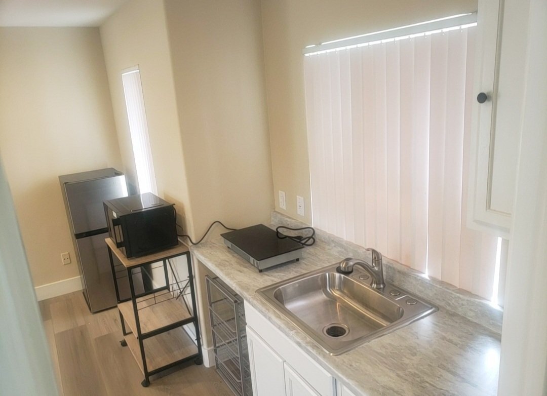 Building Photo - 4421 Vereda Luna Llena