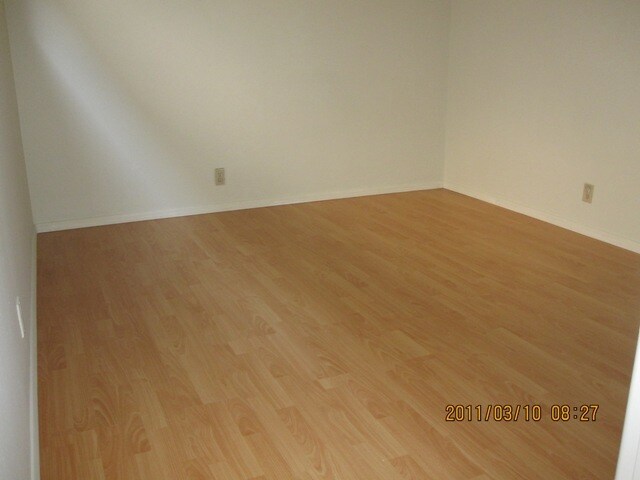 Building Photo - 111 N Marguerita Ave