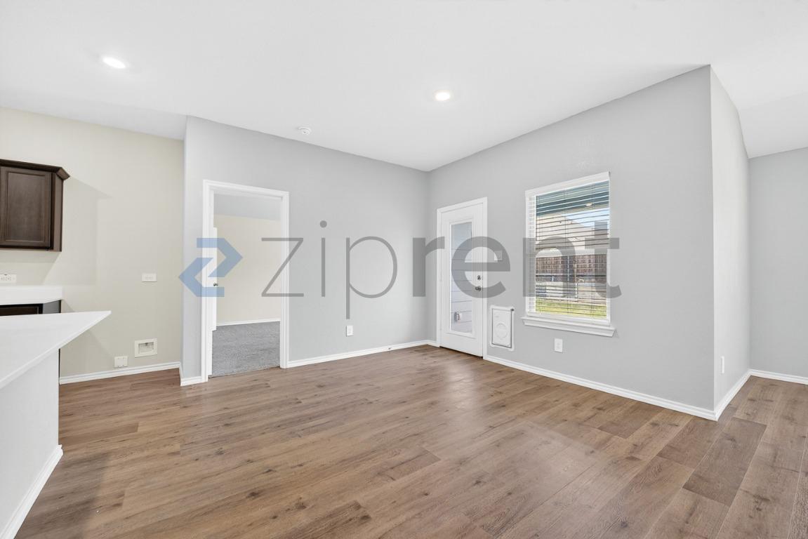 Building Photo - 13137 Rich Ln