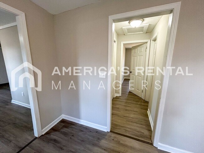 Building Photo - MOVE IN SPECIAL!!! - Home for rent in Adamsville! - Sign a lease by 4/30 to get ONE MONTH FREE!!!