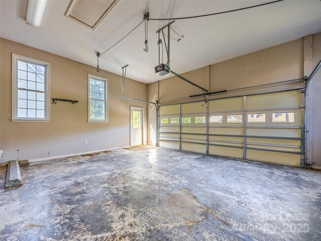 Building Photo - 51 Driftstone Cir