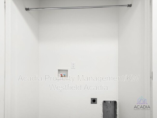 Building Photo - 664 N 130 E