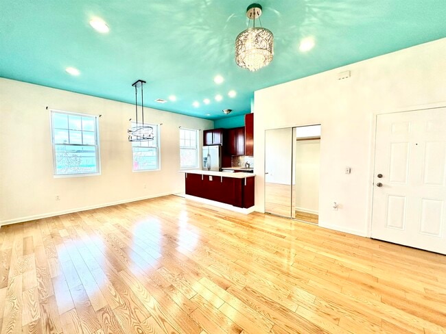 Building Photo - 606 John F. Kennedy Blvd