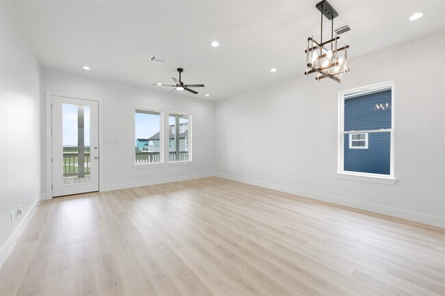 Building Photo - 25206 Sausalito Dr