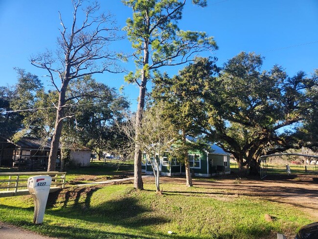 Building Photo - 6222 S. F. Austin Road