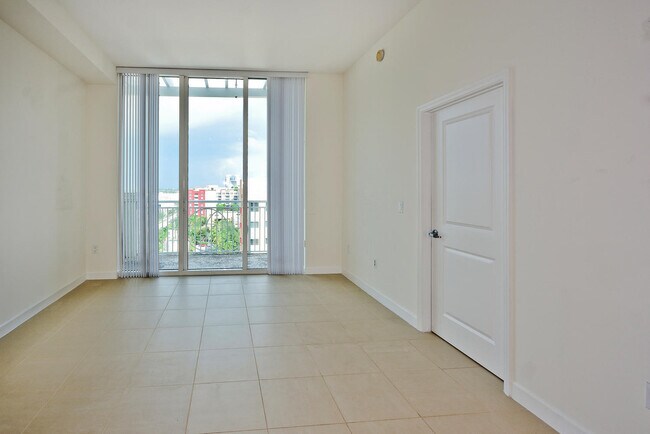 Building Photo - 480 Hibiscus St