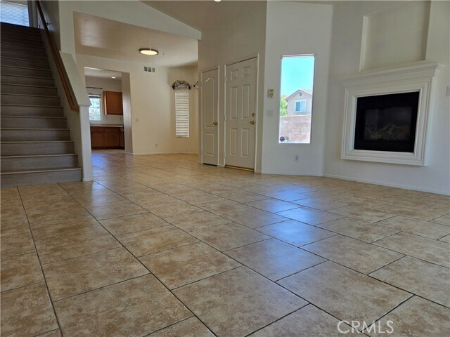 Building Photo - 481 Pinewood Ln