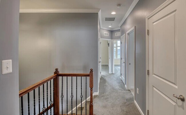 Building Photo - 4906 Small Gains Wy