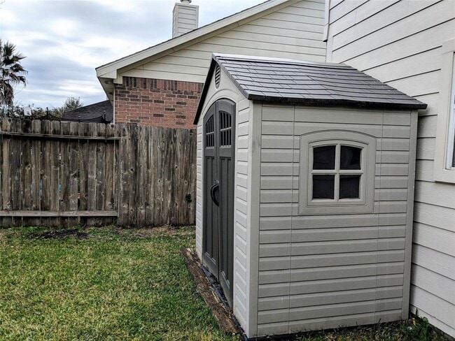 Building Photo - 3526 Schumann Oaks Dr