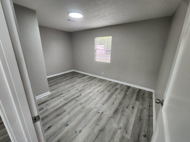 Building Photo - 2427 Coleman Ct