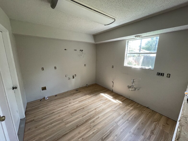 Building Photo - 1711 Tamra Ct