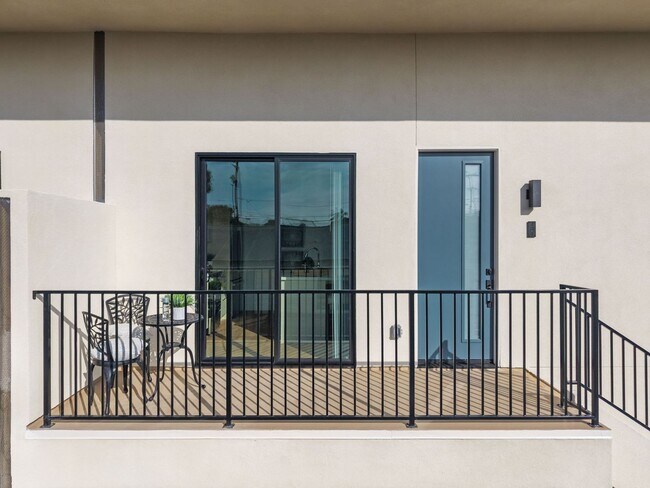 Building Photo - Charming-newly constructed, 2-Bed/2-Bath Home for Rent in San Diego! Only $3,995/mo!