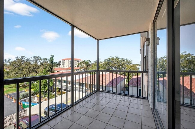 Building Photo - 6218 Palma Del Mar Blvd S